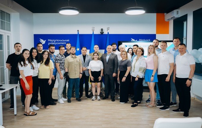 В МДУ урочисто привітали лідерів Донеччини